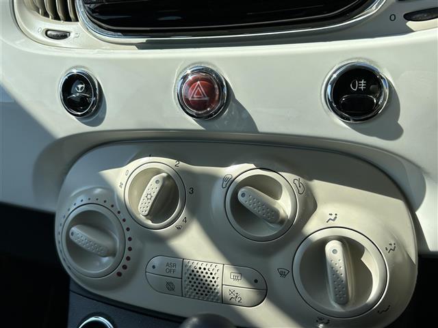 ５００Ｃ 　電動ソフトトップ／社外ナビ／フルセグ／ＵＳＢ／ＡＵＸ／社外ＥＴＣ／ステアリングスイッチ／ハロゲンヘッドライト／ＬＥＤデイランプ／純正１５インチＡＷ／純正フロアマット／リモコンキー取扱説明書／保証書（27枚目）