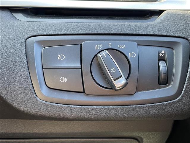 Ｘ１ ｘＤｒｉｖｅ　１８ｄ　ｘライン　純正ナビ／バックカメラ／クルーズコントロール／レザーシート／電動フロントシート／フロントシートヒーティング／電動テールゲート／純正１８インチＡＷ／純正フロアマット／取扱説明書／保証書／スペアキー（19枚目）