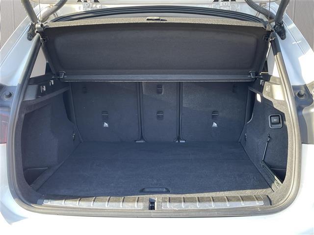 Ｘ１ ｘＤｒｉｖｅ　１８ｄ　ｘライン　純正ナビ／バックカメラ／クルーズコントロール／レザーシート／電動フロントシート／フロントシートヒーティング／電動テールゲート／純正１８インチＡＷ／純正フロアマット／取扱説明書／保証書／スペアキー（26枚目）