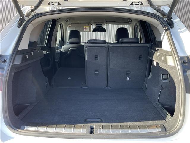 Ｘ１ ｘＤｒｉｖｅ　１８ｄ　ｘライン　純正ナビ／バックカメラ／クルーズコントロール／レザーシート／電動フロントシート／フロントシートヒーティング／電動テールゲート／純正１８インチＡＷ／純正フロアマット／取扱説明書／保証書／スペアキー（28枚目）