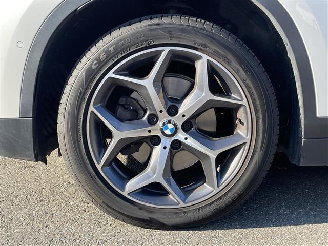 Ｘ１ ｘＤｒｉｖｅ　１８ｄ　ｘライン　純正ナビ／バックカメラ／クルーズコントロール／レザーシート／電動フロントシート／フロントシートヒーティング／電動テールゲート／純正１８インチＡＷ／純正フロアマット／取扱説明書／保証書／スペアキー（32枚目）
