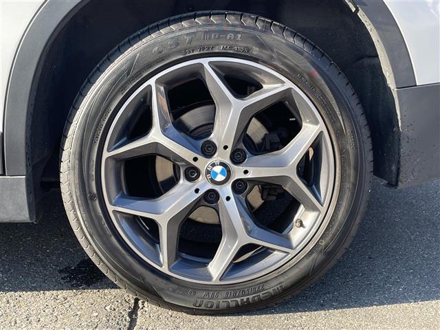Ｘ１ ｘＤｒｉｖｅ　１８ｄ　ｘライン　純正ナビ／バックカメラ／クルーズコントロール／レザーシート／電動フロントシート／フロントシートヒーティング／電動テールゲート／純正１８インチＡＷ／純正フロアマット／取扱説明書／保証書／スペアキー（33枚目）