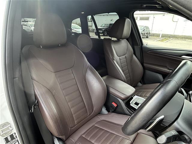 Ｘ３ ｘＤｒｉｖｅ　２０ｄ　Ｍスポーツ　電動パノラマ・ガラス・サンルーフ／純正ナビＴＶ／純正ドライブレコーダー／レザーシート／シートヒーター／ステアリングヒーター／純正１９インチＡＷ／アクティブクルーズコントロール／パーキングアシストプラス（4枚目）