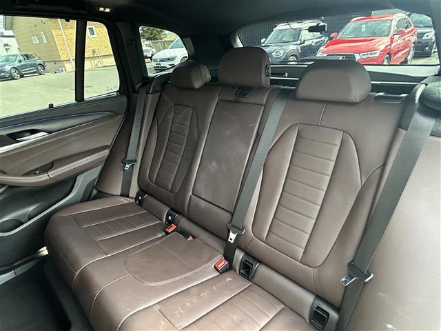 Ｘ３ ｘＤｒｉｖｅ　２０ｄ　Ｍスポーツ　電動パノラマ・ガラス・サンルーフ／純正ナビＴＶ／純正ドライブレコーダー／レザーシート／シートヒーター／ステアリングヒーター／純正１９インチＡＷ／アクティブクルーズコントロール／パーキングアシストプラス（9枚目）