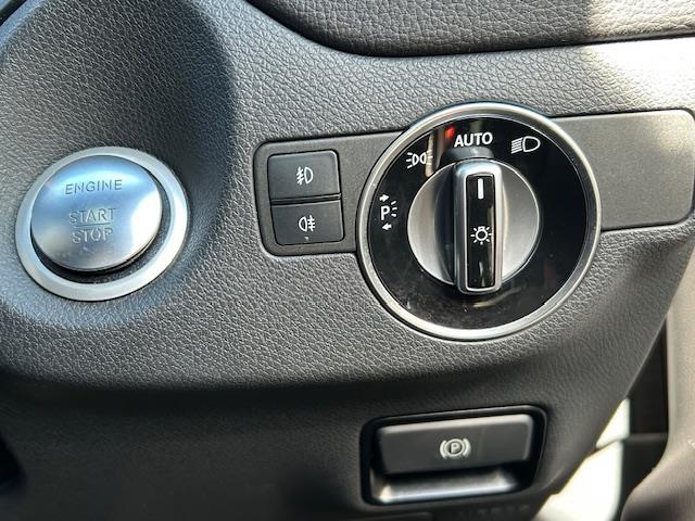 ＧＬＡクラス ＧＬＡ２２０　４マチック　プレミアムパッケージ／レーダーセーフティーパッケージ／アダプティブクルーズコントロール／フロントシートヒーティング／パワーシート／パワートランク／純正１８インチＡＷ／純正フロアマット／ＬＥＤライト（26枚目）