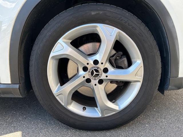 ＧＬＡクラス ＧＬＡ２２０　４マチック　プレミアムパッケージ／レーダーセーフティーパッケージ／アダプティブクルーズコントロール／フロントシートヒーティング／パワーシート／パワートランク／純正１８インチＡＷ／純正フロアマット／ＬＥＤライト（40枚目）