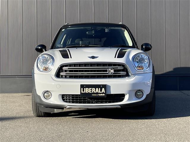 ＭＩＮＩ クーパーＤ　クロスオーバー　オール４　ワンオーナー／ポータブルナビ／ワンセグ／社外ＥＴＣ／前後ドライブレコーダー／クルーズコントロール／レーダー探知機／純正１７インチＡＷ／キセノンヘッドライト／シートカバー／純正フロアマット（30枚目）