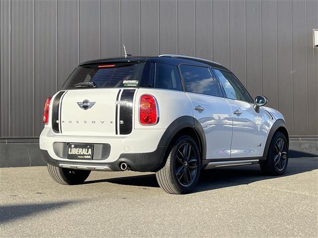 ＭＩＮＩ クーパーＤ　クロスオーバー　オール４　ワンオーナー／ポータブルナビ／ワンセグ／社外ＥＴＣ／前後ドライブレコーダー／クルーズコントロール／レーダー探知機／純正１７インチＡＷ／キセノンヘッドライト／シートカバー／純正フロアマット（33枚目）