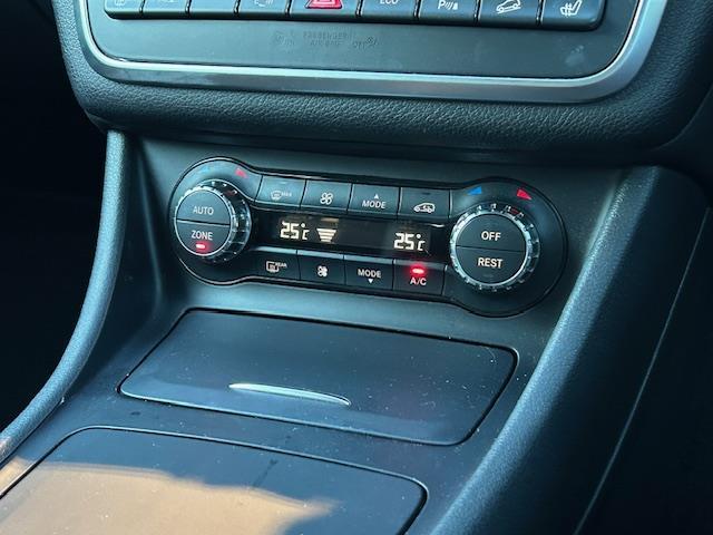 GLAクラス GLA250 4マチック スポーツ レーダーセーフティパッケージ/アダプティブクルーズコントロール/純正HDDナビ/バックカメラ/ETC/前後ドラレコ/純正18インチAW/フロントシートヒーティング/メモリ付きパワーシート/スペアキー(18枚目)