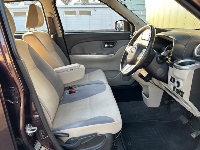 キャスト スタイルＧ　ターボ　ＳＡＩＩＩ　純正ディーラーＳＤナビ／フルセグＴＶ／バックカメラ／ＥＴＣ／スマートアシストＩＩＩ／衝突軽減ブレーキ／レーンキープアシスト／リアパークセンサー／純正キセノンライト／オートマチックハイビーム（5枚目）