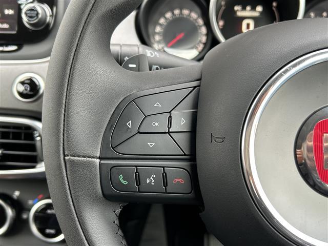 ５００Ｘ クロス　プラス　純正ディスプレイオーディオ／バックカメラ／ＥＴＣ／アダプティブクルーズコントロール／ブラインドスポットインフォメーション／レザーシート／パワーシート／シートヒーター／純正１８インチＡＷ／フロアマット（23枚目）