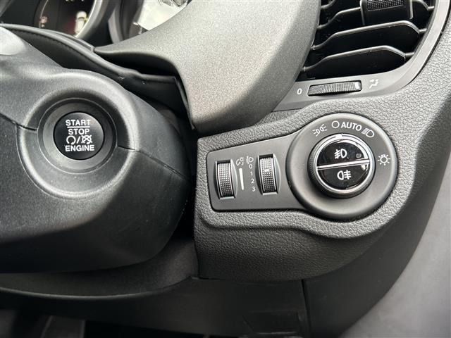 ５００Ｘ クロス　プラス　純正ディスプレイオーディオ／バックカメラ／ＥＴＣ／アダプティブクルーズコントロール／ブラインドスポットインフォメーション／レザーシート／パワーシート／シートヒーター／純正１８インチＡＷ／フロアマット（27枚目）