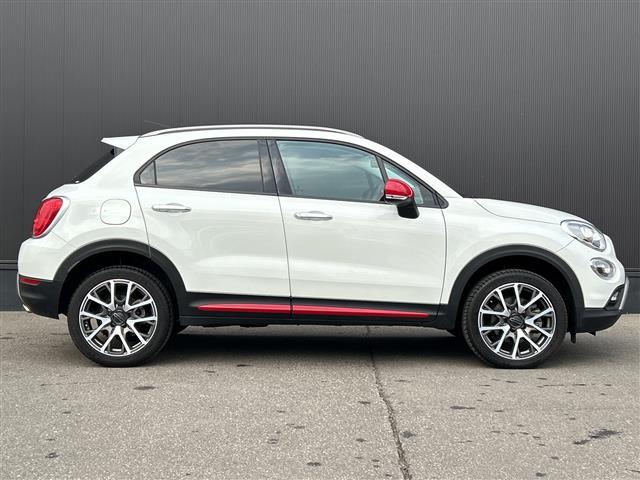 ５００Ｘ クロス　プラス　純正ディスプレイオーディオ／バックカメラ／ＥＴＣ／アダプティブクルーズコントロール／ブラインドスポットインフォメーション／レザーシート／パワーシート／シートヒーター／純正１８インチＡＷ／フロアマット（31枚目）