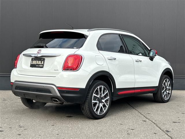 ５００Ｘ クロス　プラス　純正ディスプレイオーディオ／バックカメラ／ＥＴＣ／アダプティブクルーズコントロール／ブラインドスポットインフォメーション／レザーシート／パワーシート／シートヒーター／純正１８インチＡＷ／フロアマット（43枚目）