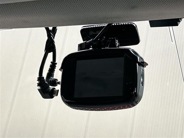 ジープ・レネゲード トレイルホーク ワンオーナー/Uconnectナビ/フルセグ/バックカメラ/ETC2.0/前後ドラレコ/クルーズコントロール/ブラインドスポットインフォメーション/純正17インチAW/純正フロアマット/シートカバー(28枚目)