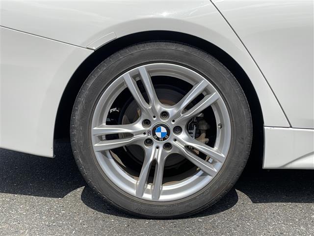 ３シリーズ ３２０ｉ　Ｍスポーツ　純正ナビ／ＤＶＤ／Ｂｌｕｅｔｏｏｔｈ／ミュージックサーバー／バックカメラ　／ミラー一体型ＥＴＣ／コーナーセンサー／アルカンターラシート／電動シート／Ｄ席電動シート／ＬＥＤヘッドライト／オートライト（23枚目）