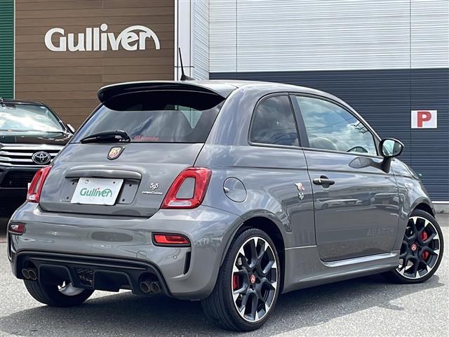 アバルト595 コンペティツィオーネ 禁煙車/ワンオーナー/5速MT/純正ディスプレイオーディオ/Bluetooth/純正アルミホイール/ステアリモコン/コーナーセンサー/ETC/純正フロアマット/スペアキー/取扱説明書(15枚目)