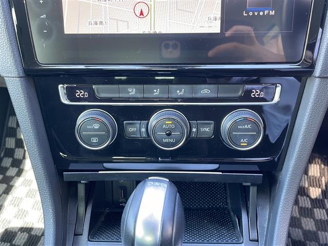 ゴルフ ＴＳＩハイライン　純正ナビ／Ｂｌｕｅｔｏｏｔｈ／ＣＤ／ＤＶＤ／ＵＳＢフルセグＴＶ／バックモニター／追従機能付きクルーズコントロール／レーンキープアシスト／衝突軽減システム／ブレーキホールド／ブラインドスポットモニター（7枚目）