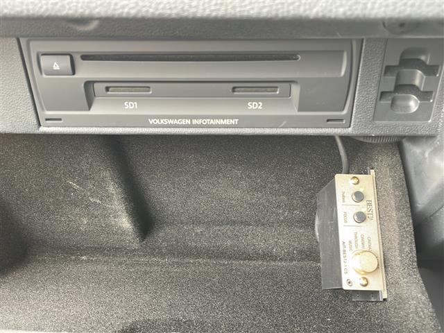 ゴルフ ＴＳＩハイライン　純正ナビ／Ｂｌｕｅｔｏｏｔｈ／ＣＤ／ＤＶＤ／ＵＳＢフルセグＴＶ／バックモニター／追従機能付きクルーズコントロール／レーンキープアシスト／衝突軽減システム／ブレーキホールド／ブラインドスポットモニター（10枚目）