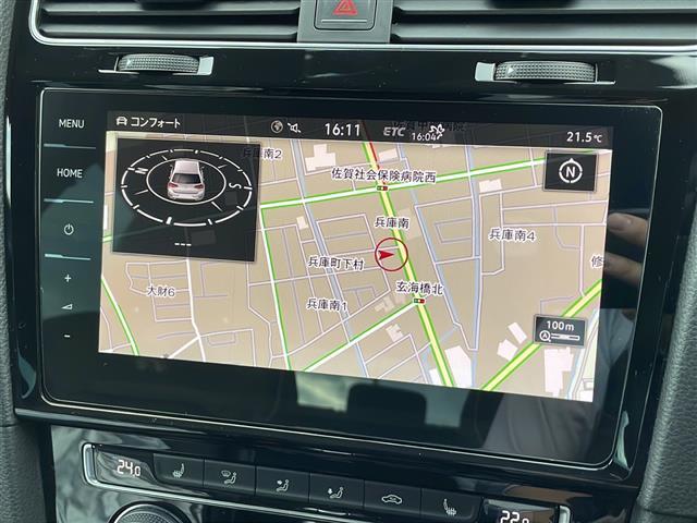 ゴルフR ベースグレード 純正ナビ 黒革シート バックカメラ 純正18インチAW プリクラッシュブレーキ ACC ブラインドスポット レーンアシスト リアトラフィックアラート パワーシート シートヒーター ETC スマートキー(5枚目)