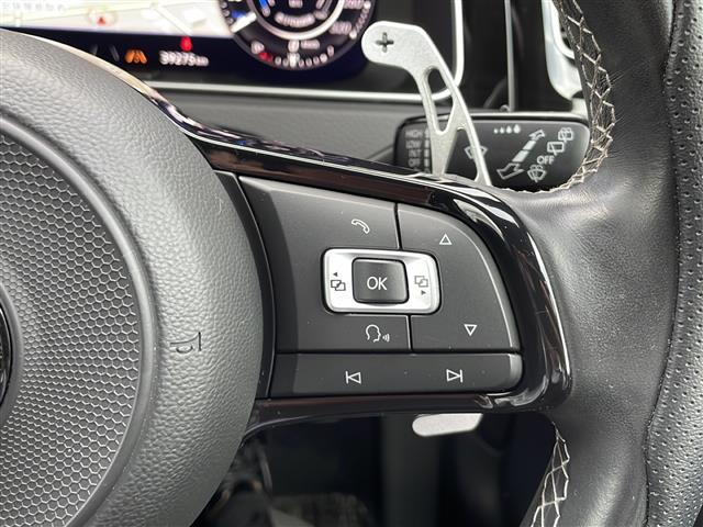 ゴルフR ベースグレード 純正ナビ 黒革シート バックカメラ 純正18インチAW プリクラッシュブレーキ ACC ブラインドスポット レーンアシスト リアトラフィックアラート パワーシート シートヒーター ETC スマートキー(13枚目)