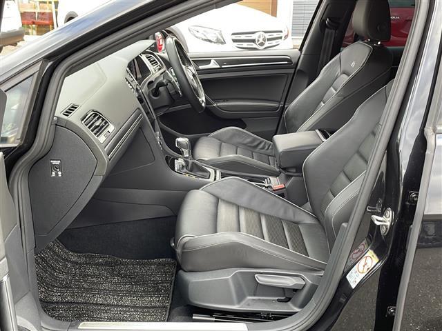 ゴルフR ベースグレード 純正ナビ 黒革シート バックカメラ 純正18インチAW プリクラッシュブレーキ ACC ブラインドスポット レーンアシスト リアトラフィックアラート パワーシート シートヒーター ETC スマートキー(23枚目)