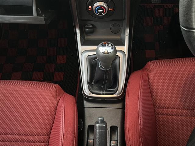 コペン ローブ ワンオーナー5速マニュアル純正オーディオ(CUK-W69D)CD Bluetooth USBシートヒーターETC電動オープンプッシュスタートスマートキー純正アルミホイール取扱説明書(7枚目)