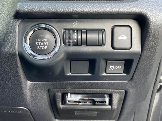 ＷＲＸ ＳＴＩ ＳＴＩ　☆社外ナビ☆６速ＭＴ☆バックカメラ☆プッシュスタート☆ＥＴＣ☆オートライト☆オートマチックハイビーム☆ダウンヒルアシストコントロール☆ＬＥＤヘッドライト☆純正フロアマット☆ドアバイ（22枚目）