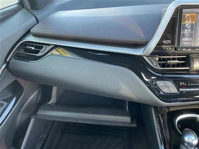 Ｃ－ＨＲ Ｇ　★純正ＳＤナビ（ＡＭ，ＦＭ／ＢＴ／ＤＶＤ／ＣＤ／ＴＶ）★バックカメラ★純正ＡＷ★クルーズコントロール（追従あり）★ＥＴＣ★純正ドアバイザー★ハーフレザーシート★ＬＥＤヘッドライト★ＡＢ（23枚目）