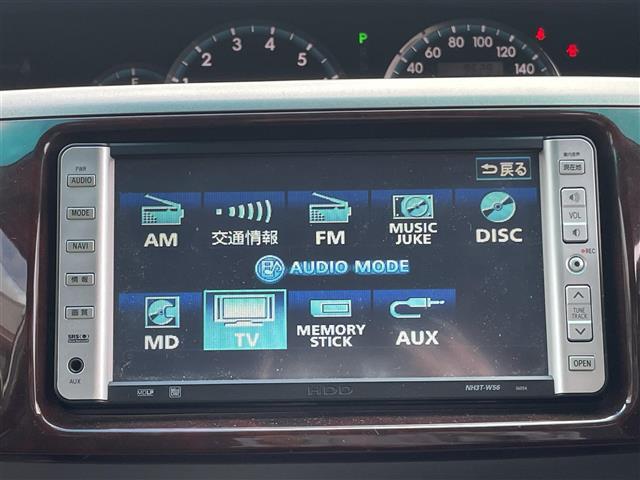 ノア Ｘ　スペシャルエディション　純正ナビ（ＦＭ／ＡＭ、ＣＤ、ＤＶＤ、ＡＵＸ）バックカメラアナログテレビ☆ＥＴＣ両側パワースライドドア社外フロアマット社外１６ＡＷダブルエアバックキセノンヘッドライト（4枚目）
