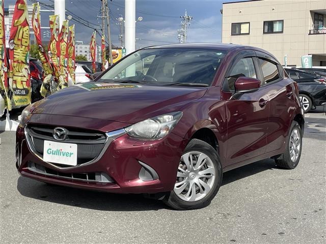 デミオ 13S 4WD 純正ナビ・Bluetooth/TV/DVD/CD/AUX 純正ドラレコ前 純正フロアマット 布系シート 冷房AC 純正15インチAW HIDライト 衝突被害軽減システム ドアバイザー(31枚目)