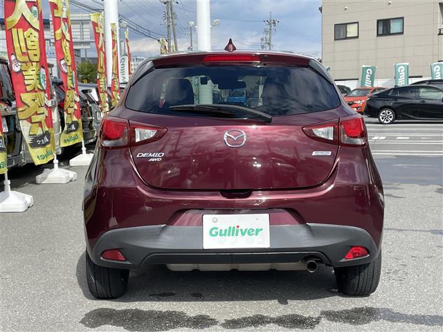 デミオ 13S 4WD 純正ナビ・Bluetooth/TV/DVD/CD/AUX 純正ドラレコ前 純正フロアマット 布系シート 冷房AC 純正15インチAW HIDライト 衝突被害軽減システム ドアバイザー(33枚目)