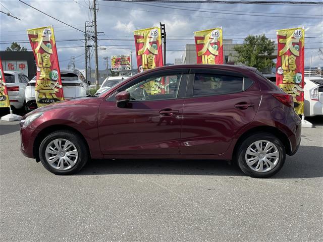 デミオ 13S 4WD 純正ナビ・Bluetooth/TV/DVD/CD/AUX 純正ドラレコ前 純正フロアマット 布系シート 冷房AC 純正15インチAW HIDライト 衝突被害軽減システム ドアバイザー(36枚目)