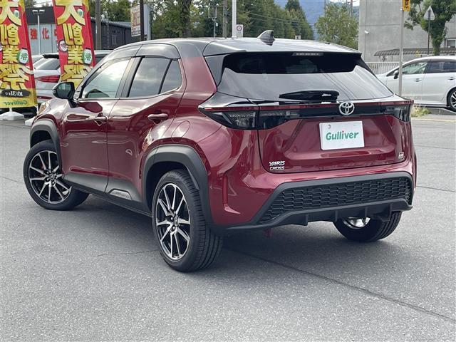ヤリスクロス GRスポーツ ワンオーナー 4WD 純正HDDナビ Bluetooth/フルセグTV 全方位バックカメラ ビルトインETC 純正ドラレコ純正フロアマット フルフラットシート シートヒーター コーナーセンサー前後(4枚目)
