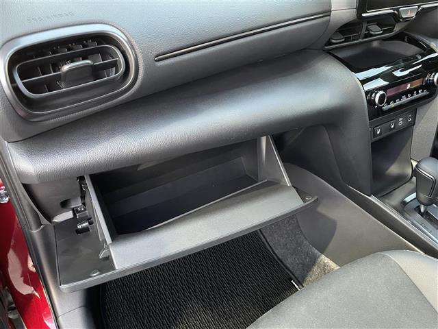 ヤリスクロス GRスポーツ ワンオーナー 4WD 純正HDDナビ Bluetooth/フルセグTV 全方位バックカメラ ビルトインETC 純正ドラレコ純正フロアマット フルフラットシート シートヒーター コーナーセンサー前後(19枚目)