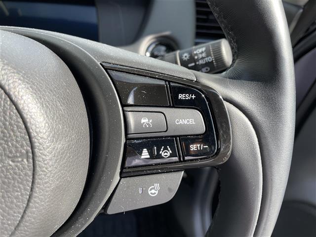 フィット e:HEVリュクス ☆取扱説明書☆保証書☆ワンセグテレビ☆純正ナビ☆AM/FM☆Bluetooth/iPod/AUX/USB☆ワンオーナー☆バックカメラ☆プッシュスタート☆ETC☆クルーズコントロール(8枚目)