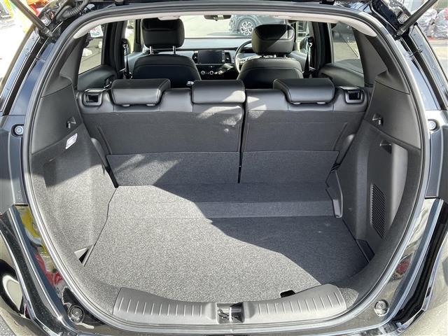 フィット e:HEVリュクス ☆取扱説明書☆保証書☆ワンセグテレビ☆純正ナビ☆AM/FM☆Bluetooth/iPod/AUX/USB☆ワンオーナー☆バックカメラ☆プッシュスタート☆ETC☆クルーズコントロール(31枚目)