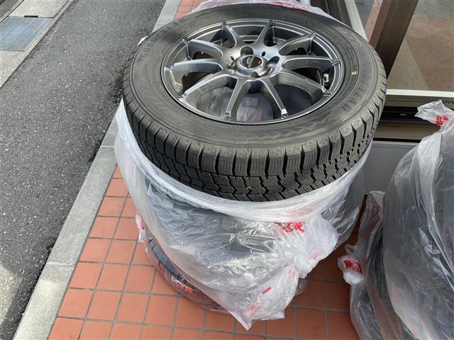 フィット e:HEVリュクス ☆取扱説明書☆保証書☆ワンセグテレビ☆純正ナビ☆AM/FM☆Bluetooth/iPod/AUX/USB☆ワンオーナー☆バックカメラ☆プッシュスタート☆ETC☆クルーズコントロール(40枚目)