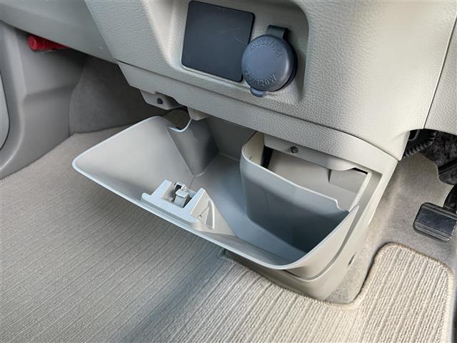 フレアワゴン XS ☆ワンオーナー☆保証書☆取扱説明書☆プッシュスタート☆ドアバイザー☆ワンセグテレビ☆AM/FM☆Bluetooth/iPod☆ベンチシート☆アイドリングストップ☆純正フロアマット(18枚目)