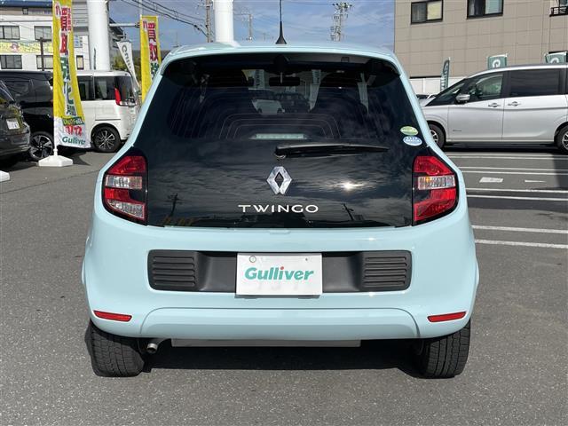 トゥインゴ ゼン ☆ワンオーナー☆保証書☆取扱説明書☆パワーウィンドウ☆ETC☆AM/FM☆Bluetooth/AUX☆純正フロアマット☆リモコンキー☆スペアキー☆15インチAW☆サマータイヤ有(33枚目)