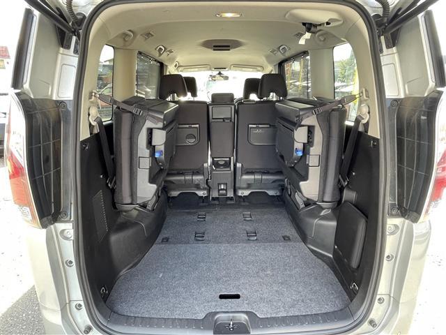 セレナ X Vセレクション 4WD 社外HDDナビ・Bluetooth/DVD/CD/ワンセグTV パーキングアシスト クルーズコントロール追従無し USB入力端子3列目にも有り 全方位バックカメラ 社外ETC 3列シート(32枚目)