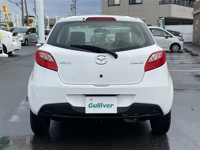 デミオ 13C ☆取扱説明書☆保証書☆リモコンキー☆パワーウィンドウ☆AM/FM/AUX☆ドアバイザー☆ETC☆ハロゲンヘッドライト☆純正フロアマット☆ECO☆スダッドレスタイヤ有(30枚目)