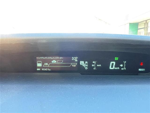 プリウス Ｌ　☆ワンオーナー☆保証書☆取扱説明書☆ワンセグテレビ☆ＡＭ／ＦＭ☆Ｂｌｕｅｔｏｏｔｈ☆プッシュスタート☆パワーウィンドウ☆アイドリングストップ☆スマートキー☆スペアキー☆ＥＴＣ☆（5枚目）