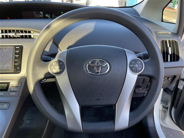 プリウス Ｌ　☆ワンオーナー☆保証書☆取扱説明書☆ワンセグテレビ☆ＡＭ／ＦＭ☆Ｂｌｕｅｔｏｏｔｈ☆プッシュスタート☆パワーウィンドウ☆アイドリングストップ☆スマートキー☆スペアキー☆ＥＴＣ☆（6枚目）