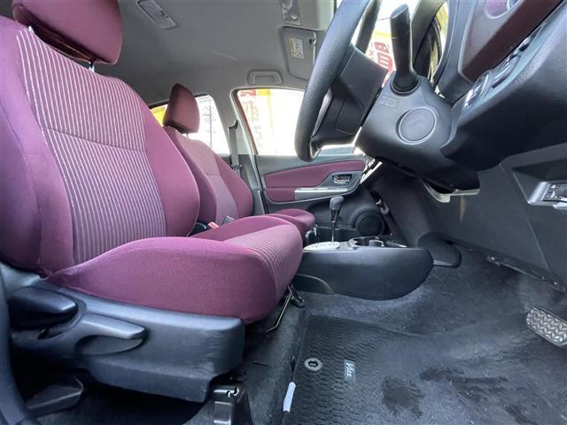 ヴィッツ ジュエラ　☆取扱説明書☆保証書☆ワンセグテレビ☆ＡＭ／ＦＭ☆Ｂｌｕｅｔｏｏｔｈ☆バックカメラ☆スペアキー☆スマートキー☆パワーウィンドウ☆純正フロアマット☆プッシュスタート☆ドアバイザー（17枚目）