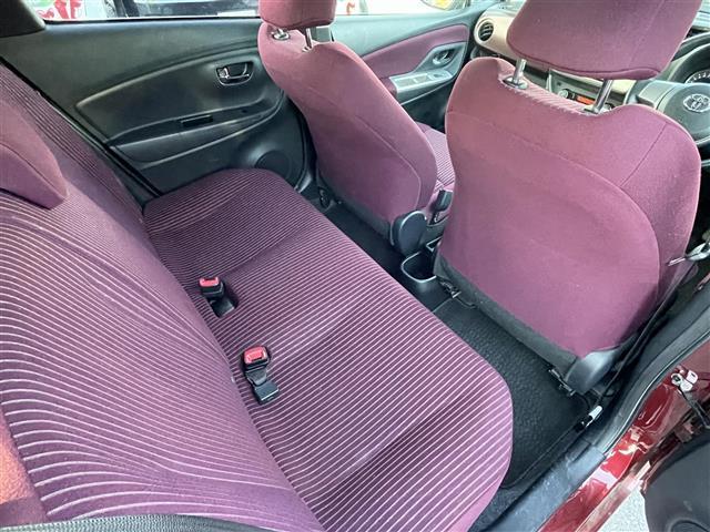 ヴィッツ ジュエラ　☆取扱説明書☆保証書☆ワンセグテレビ☆ＡＭ／ＦＭ☆Ｂｌｕｅｔｏｏｔｈ☆バックカメラ☆スペアキー☆スマートキー☆パワーウィンドウ☆純正フロアマット☆プッシュスタート☆ドアバイザー（20枚目）