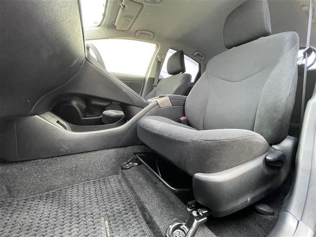 プリウス Ｓ　★純正ナビ（ＡＭ，ＦＭ，ＢＴ，ＴＶ，ＤＶＤ）★プッシュスタート★フルセグテレビ★ナックカメラ★ＥＴＣ★スペアキー★純正フロアマット★ＡＢＳ★横滑り防止装置★オートライト（22枚目）