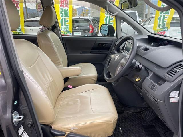 ノア Ｘ　Ｌセレクション　★社外ナビ（ＡＭ，ＦＭ，ＡＵＸ）★電動格納ミラー★両側パワスラ★取説★記録簿★ＡＢＳ（6枚目）