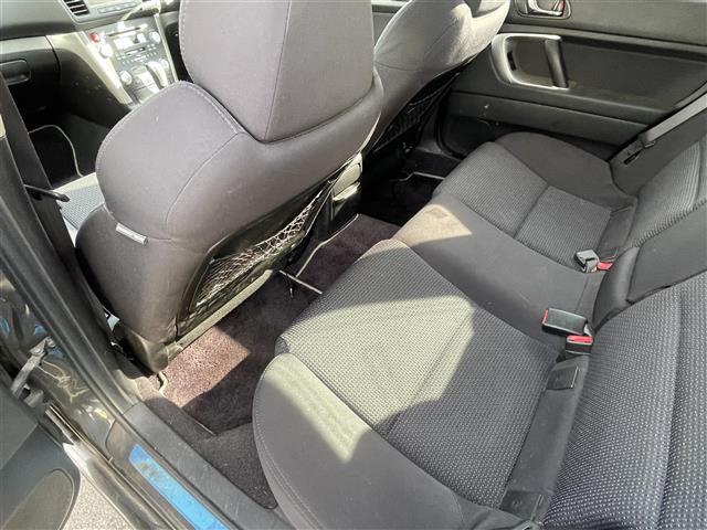 レガシィツーリングワゴン ２．０ＧＴ　４ＷＤ　ＭＴモード付ＡＴ　ＣＤ、ＭＤチェンジャー　社外ＥＴＣ　純正ＨＤＤナビ　レーダー探知機　純正フロアマット　パワーシートＤ席　布系シート　社外１７インチＡＷ　ルーフレール（12枚目）