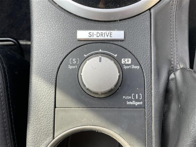 レガシィツーリングワゴン ２．０ＧＴ　４ＷＤ　ＭＴモード付ＡＴ　ＣＤ、ＭＤチェンジャー　社外ＥＴＣ　純正ＨＤＤナビ　レーダー探知機　純正フロアマット　パワーシートＤ席　布系シート　社外１７インチＡＷ　ルーフレール（24枚目）